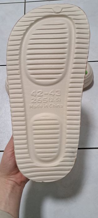 Крокси нові, хорошої якості