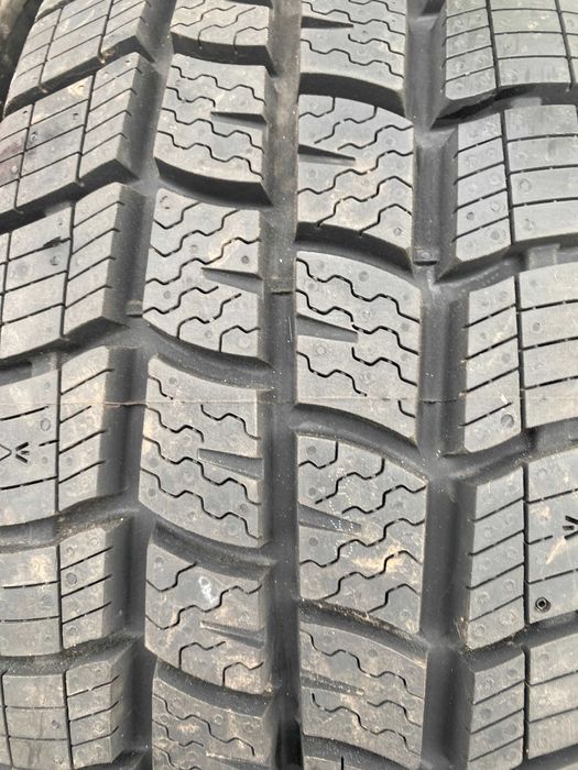 Шини Зимові 195 65 16с Нові