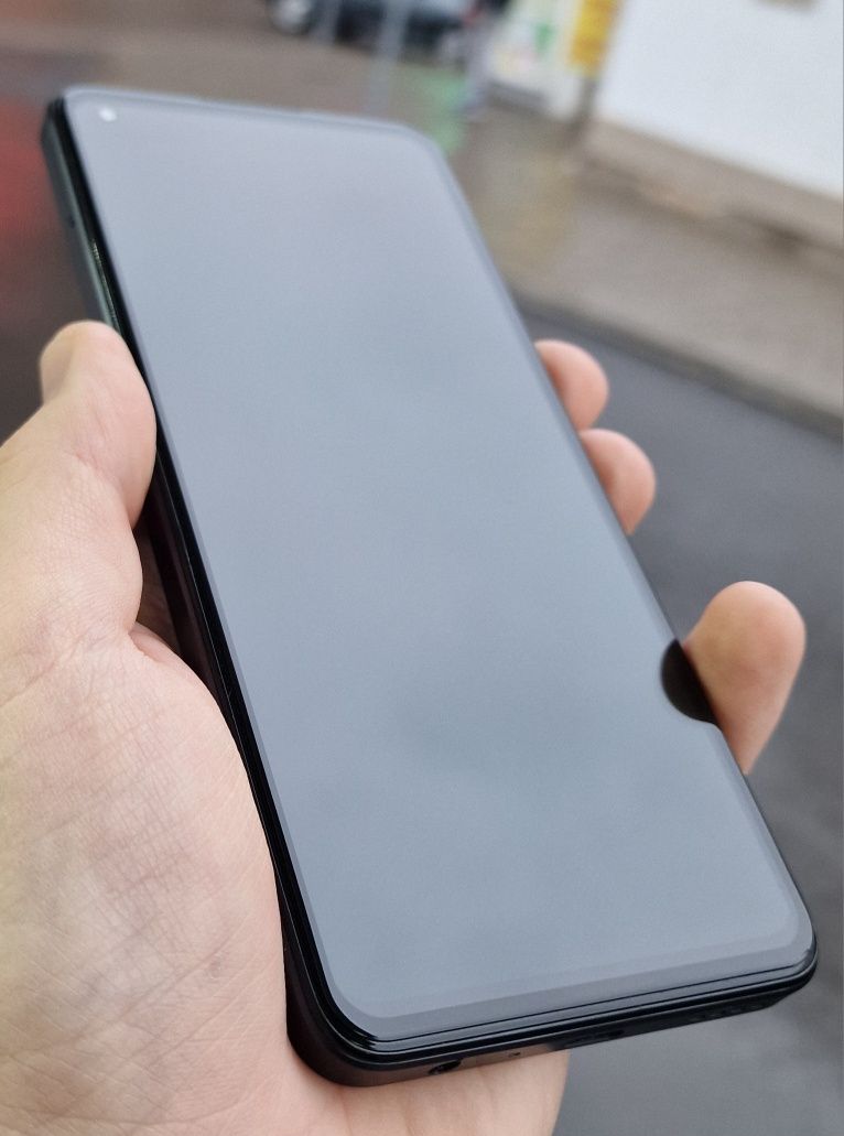 Як новий Realme 11 8/256Gb Black RMX3636