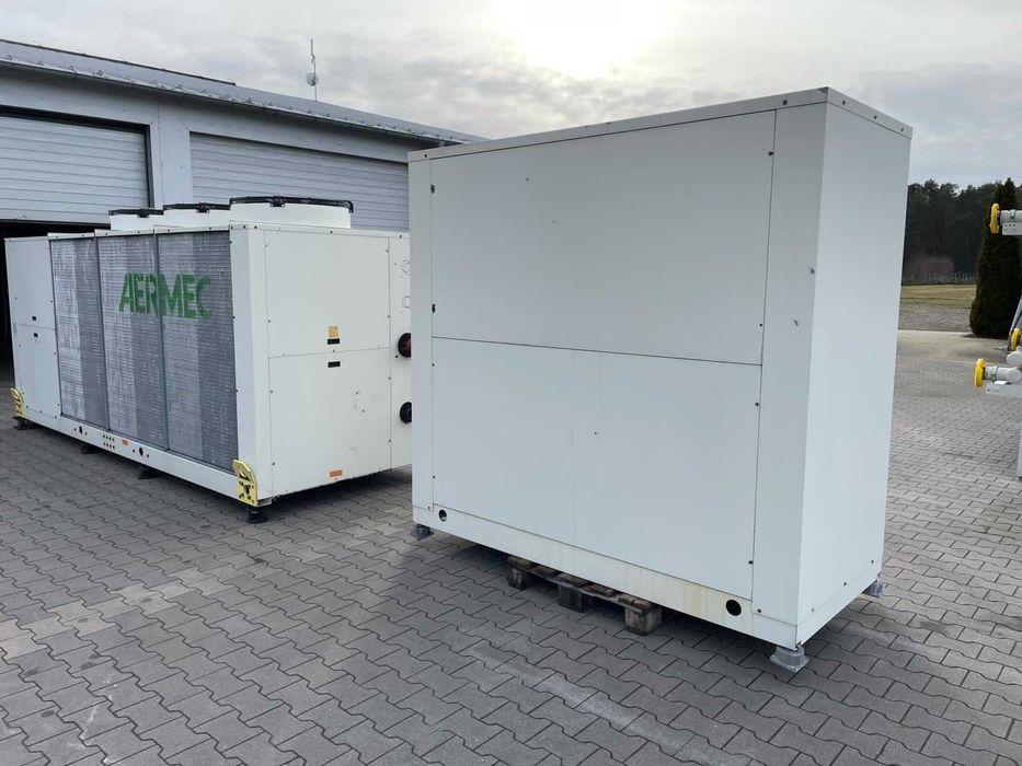 Agregat wody lodowej chiller Aermec NRL 080 o wydajności 211 kW