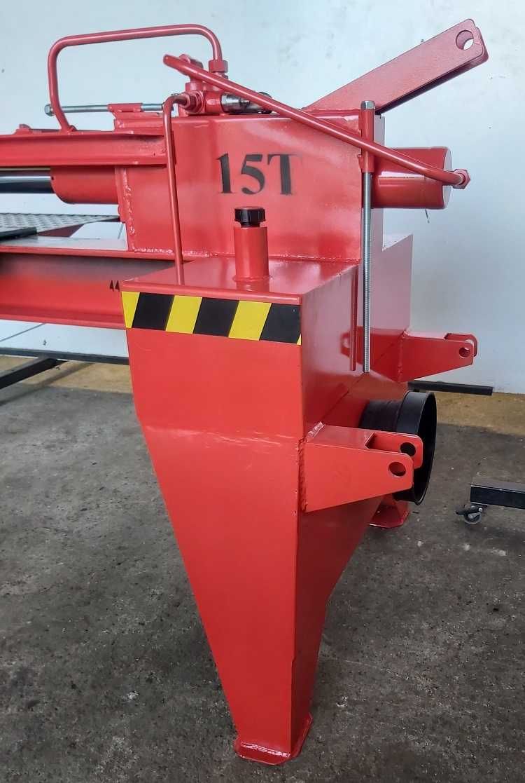 Rachador de Lenha 15T para trator
