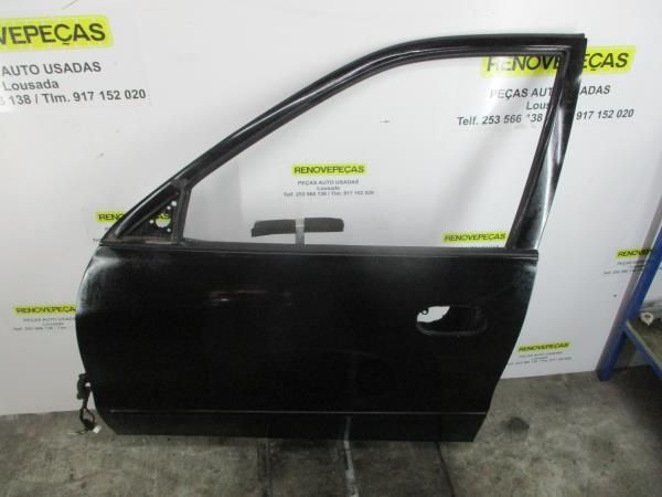 Porta frente esquerda HYUNDAI Accent I (X3)