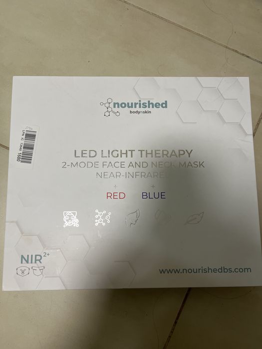 Маска для лиця і шиї с led-терапією Nourished Bodynskin.
