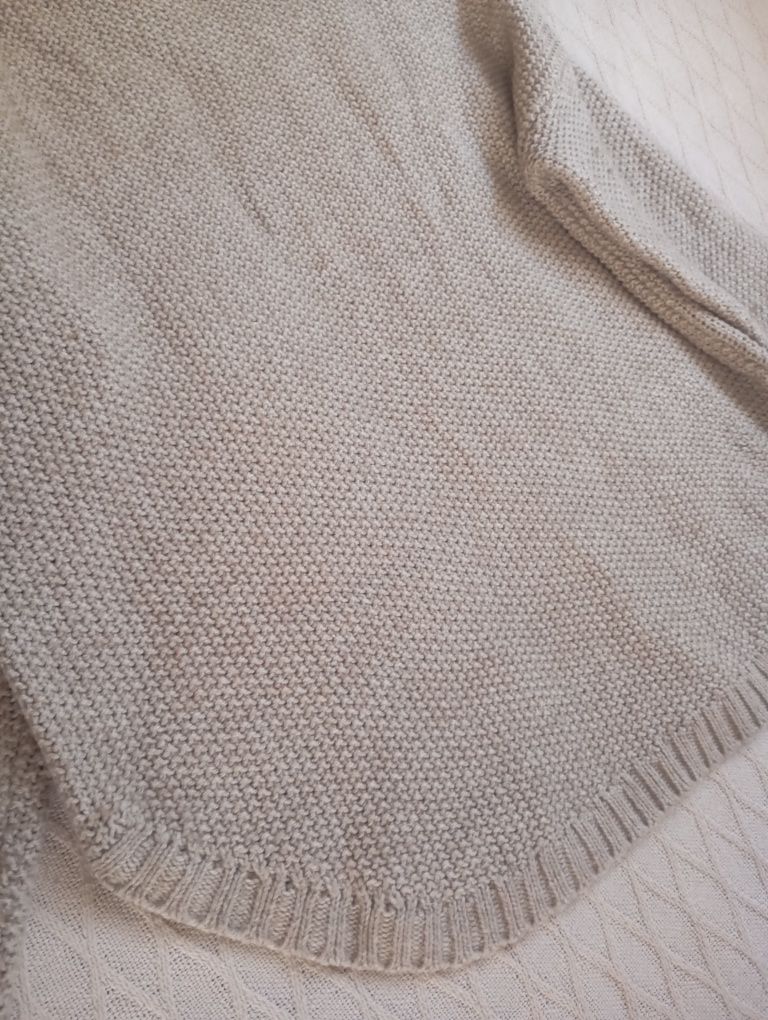 MANGO S-M beżowy sweter warkoszowy splot