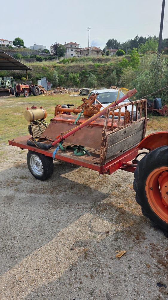Trator kubota 285 30cv com atrelado tri basculante e fresa 1.40 kubota