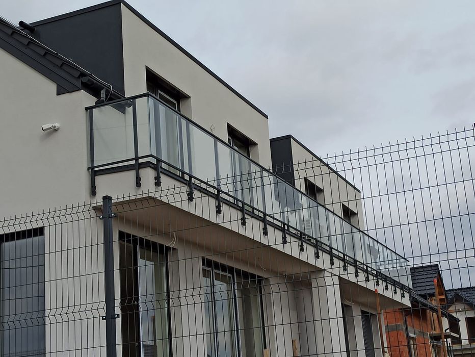 Balustrada nowoczesna szklana