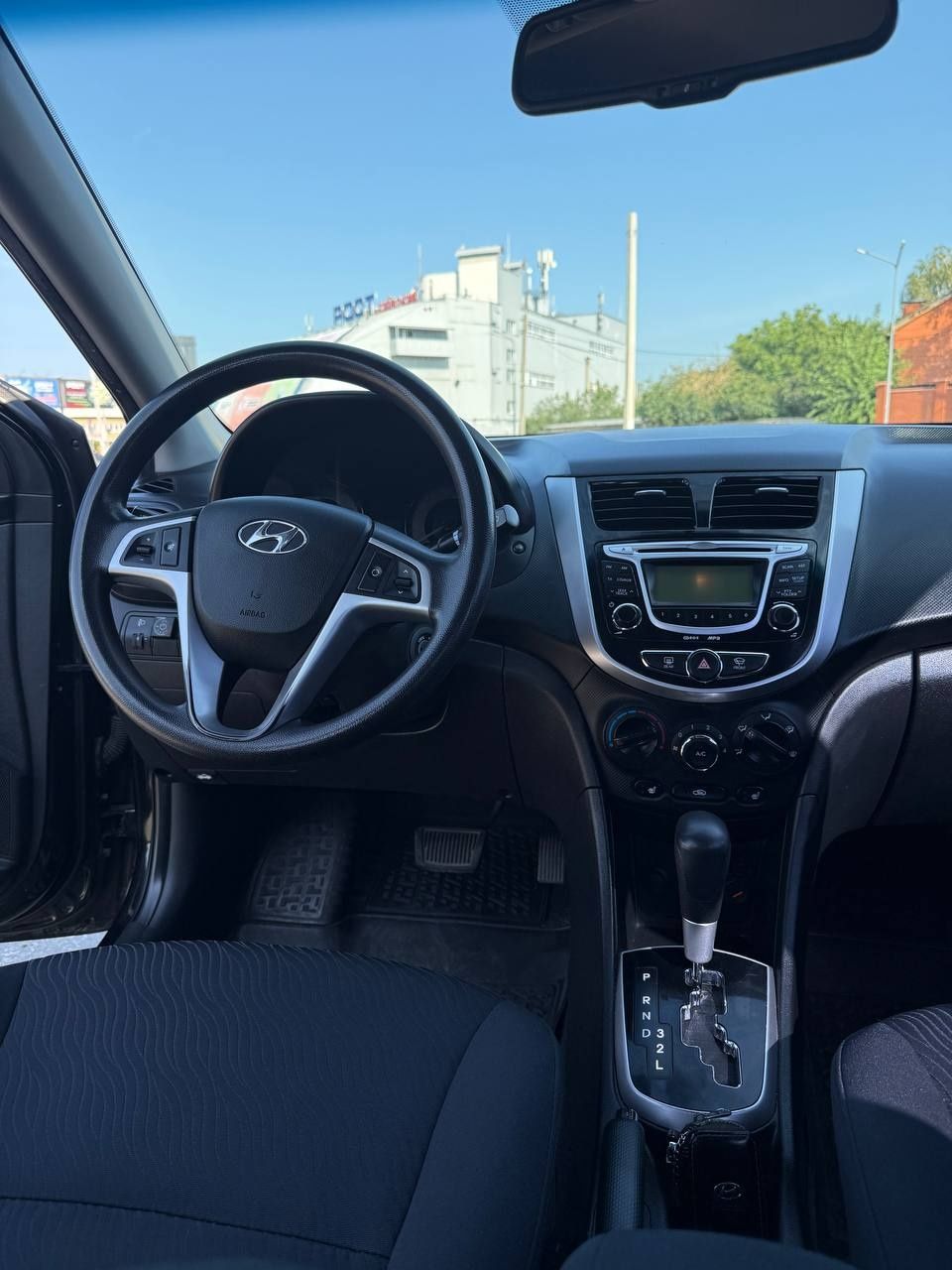 Аренда Hyundai Accent под такси (2011)