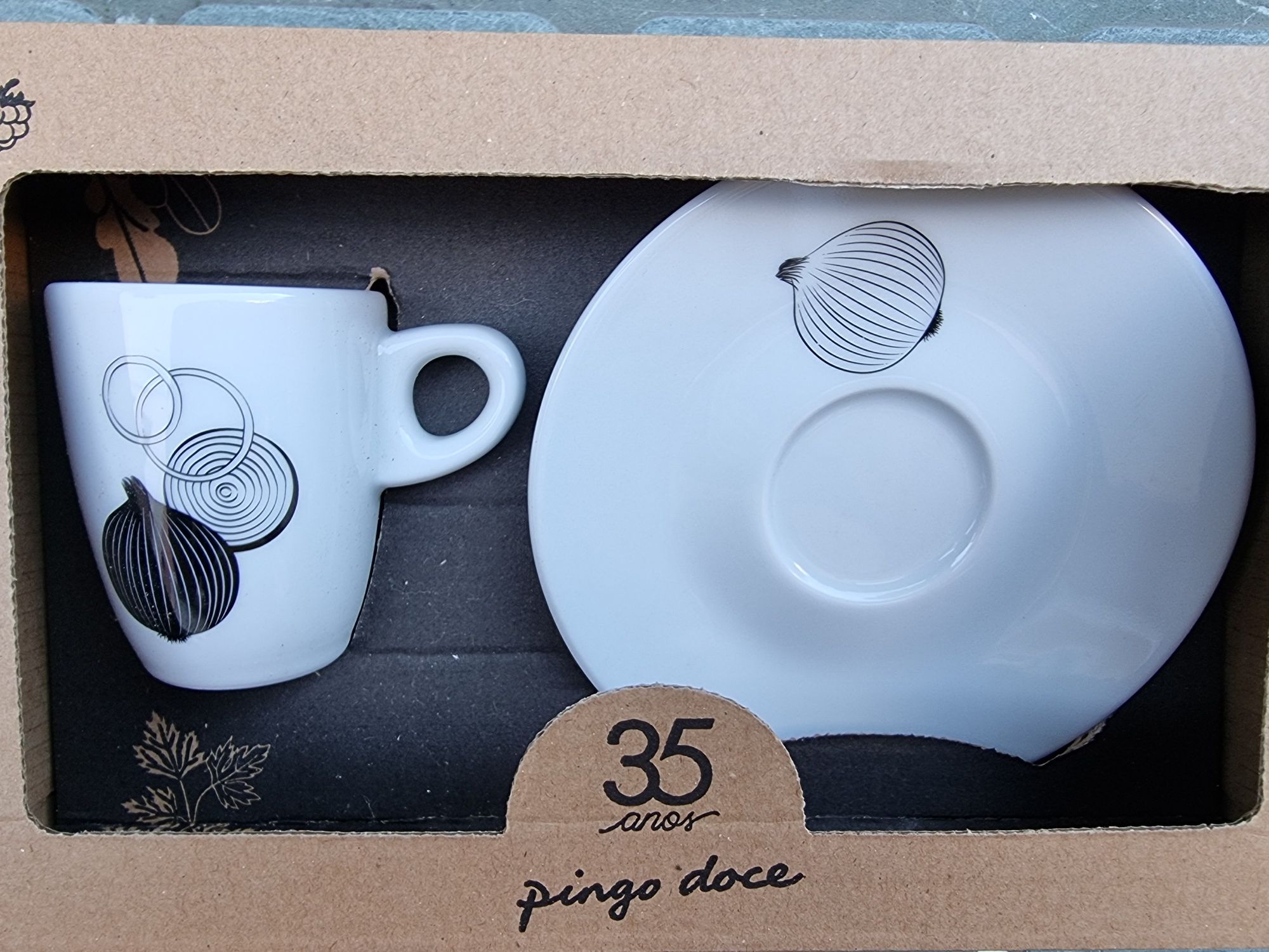 Chavena de café + pires da Spal