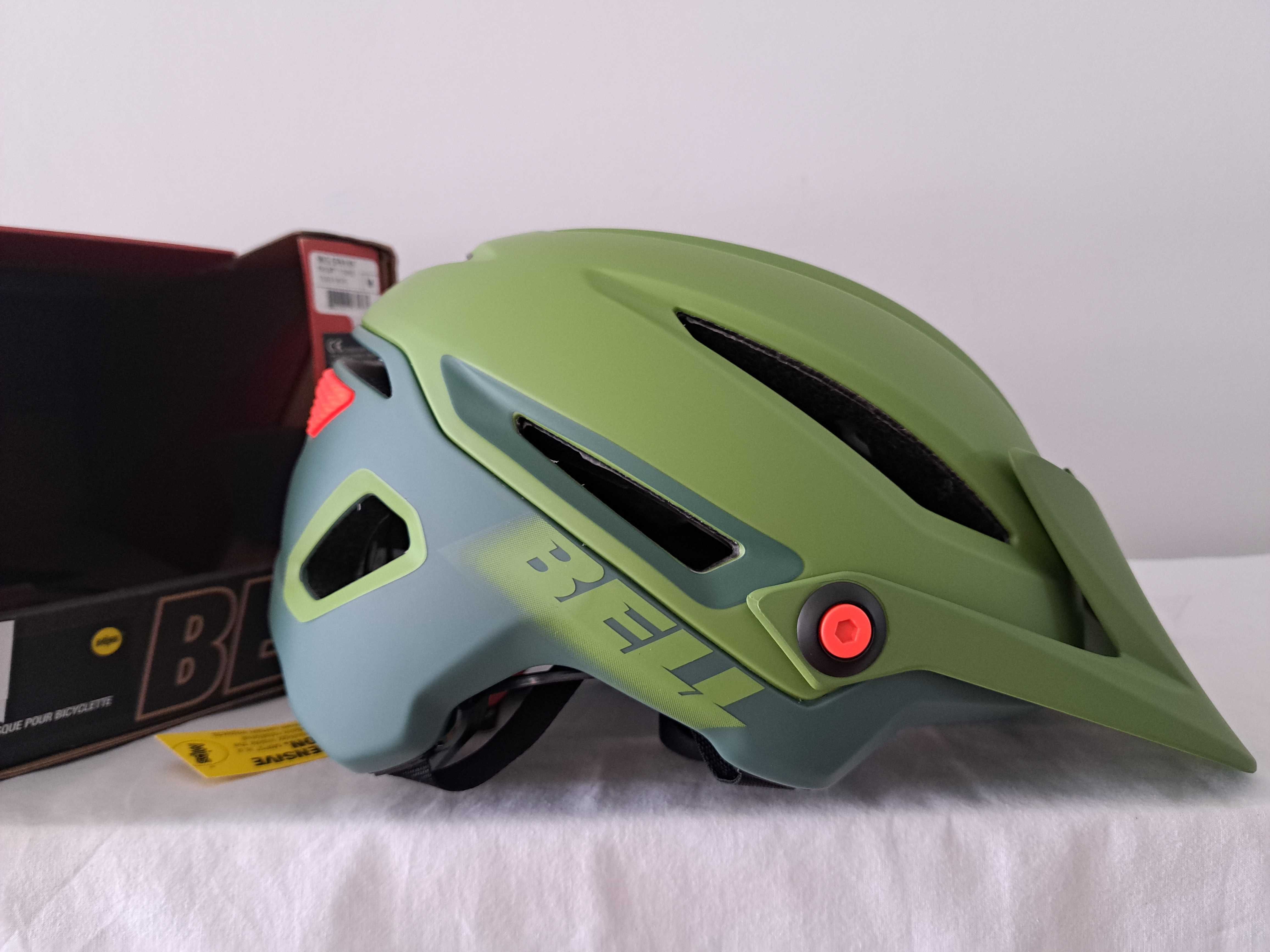 Kask rowerowy Bell Sixer Integrated Mips Green Red M 55-59cm