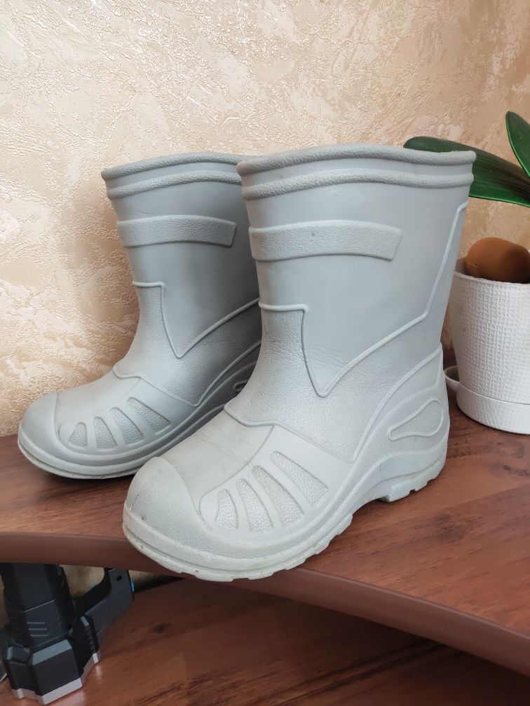 Пінові гумові чобітки р. 29