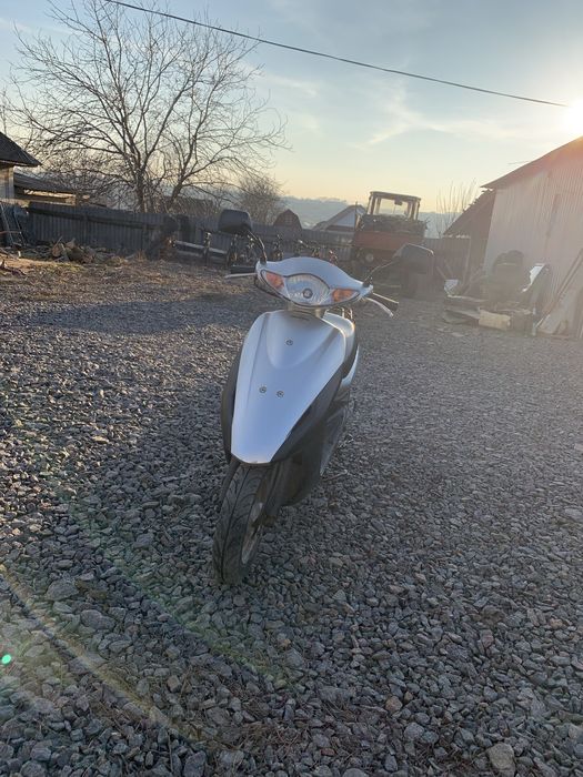 Скутер Honda dio af 56