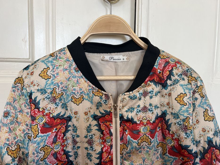 Blusão vintage de cetim