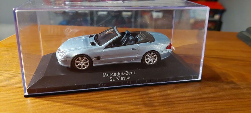 Model 1:43 Mercedes Sl Class