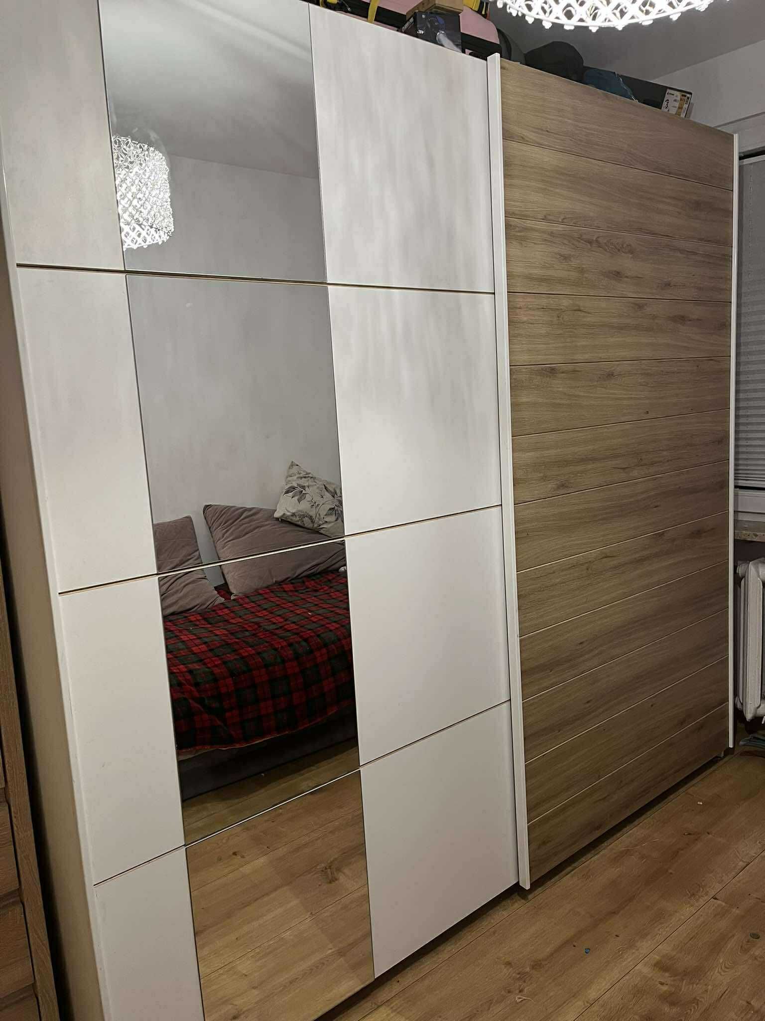 Szafa z lustrem z przesuwnymi drzwiami pojemna 220 cm