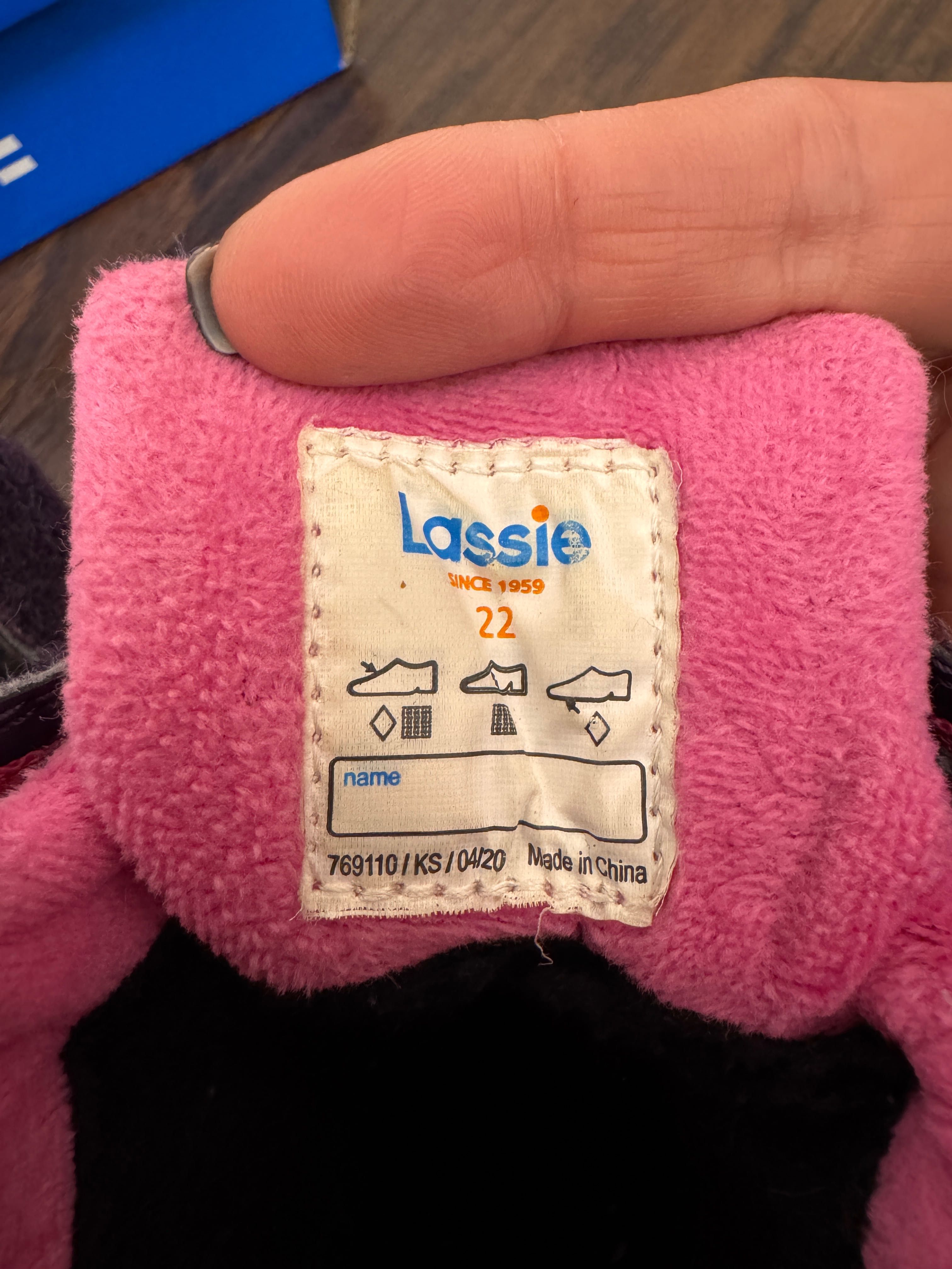 Продам теплые сапоги lassie 22 размера