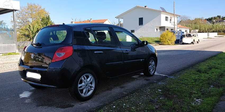 Renault Clio III Dinamique Lux 1.2 - 2007 - 144.651km