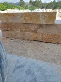 Pedras rusticas muros