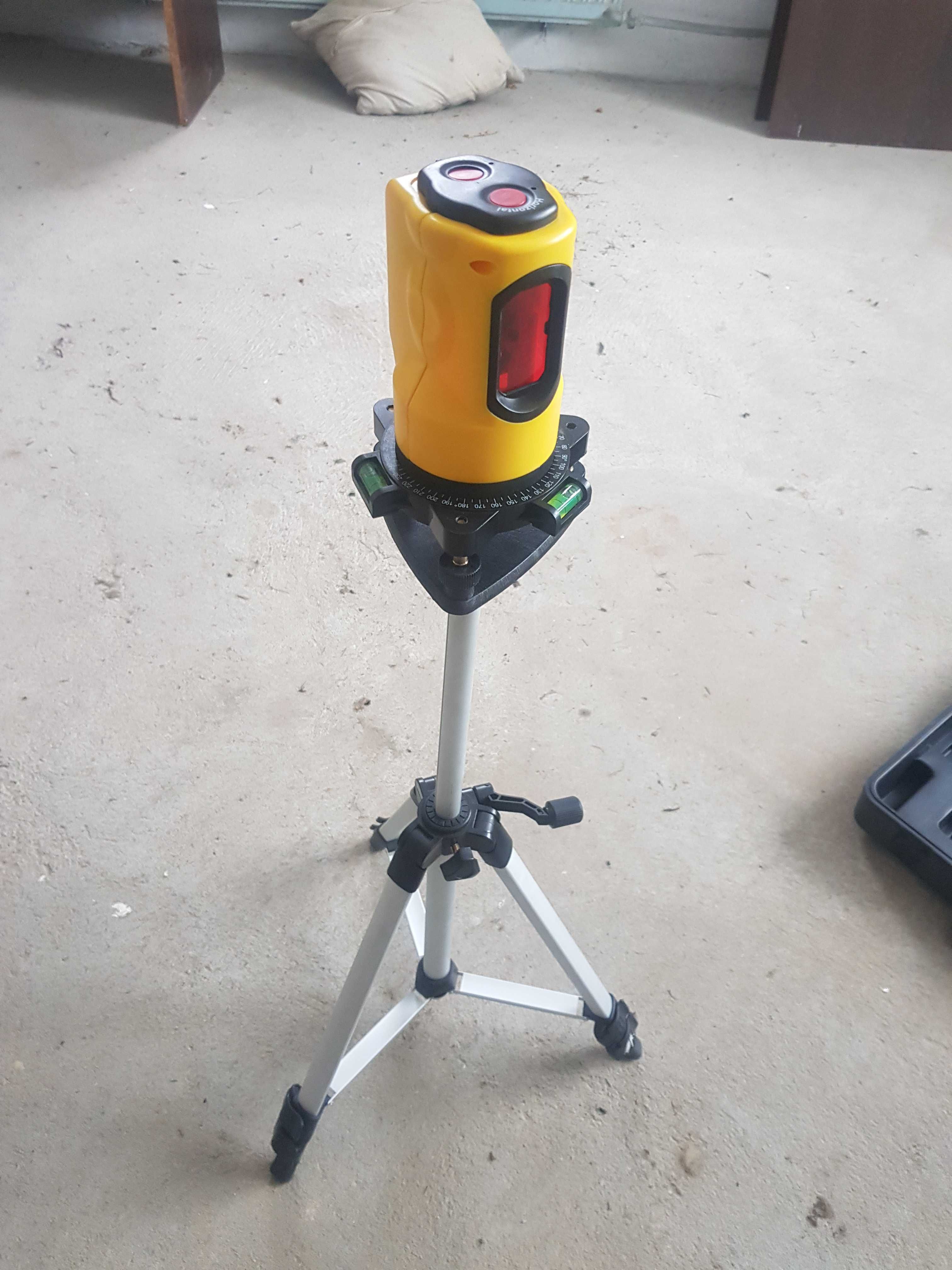 Laser krzyżowy ze stojakiem