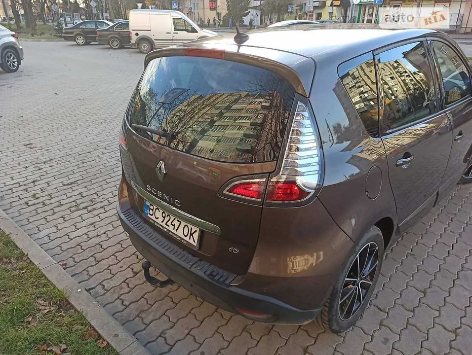 Продам Renault Scenic 2012 (BOSE комплектація)
