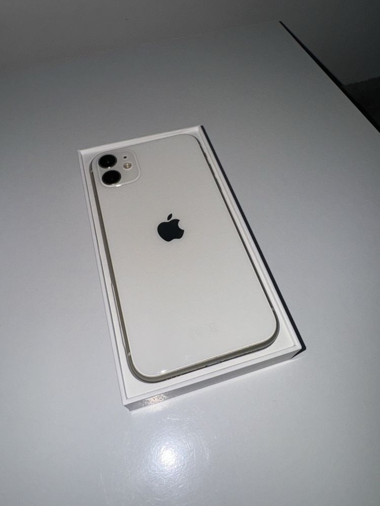 iPhone 11 White 64GB