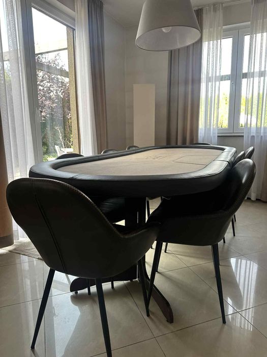 Stół do gry w pokera