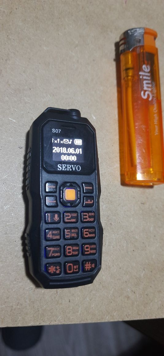 Міні телефон розмір в зажигалку 2 sim, flash, ліхтарик, гарнітура
