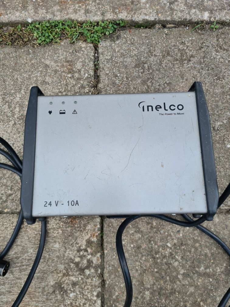 Ładowarka Inelco 24v 10a do skutera inwalidzkiego