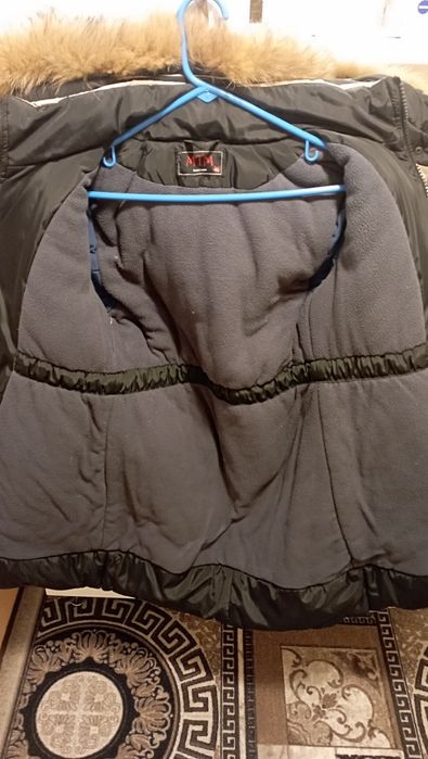 Продам зимове тепле пальто на дівчинку