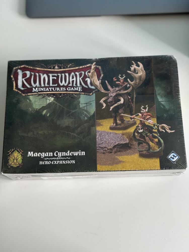 Gra figurki Runewars Maegan Cyndewin