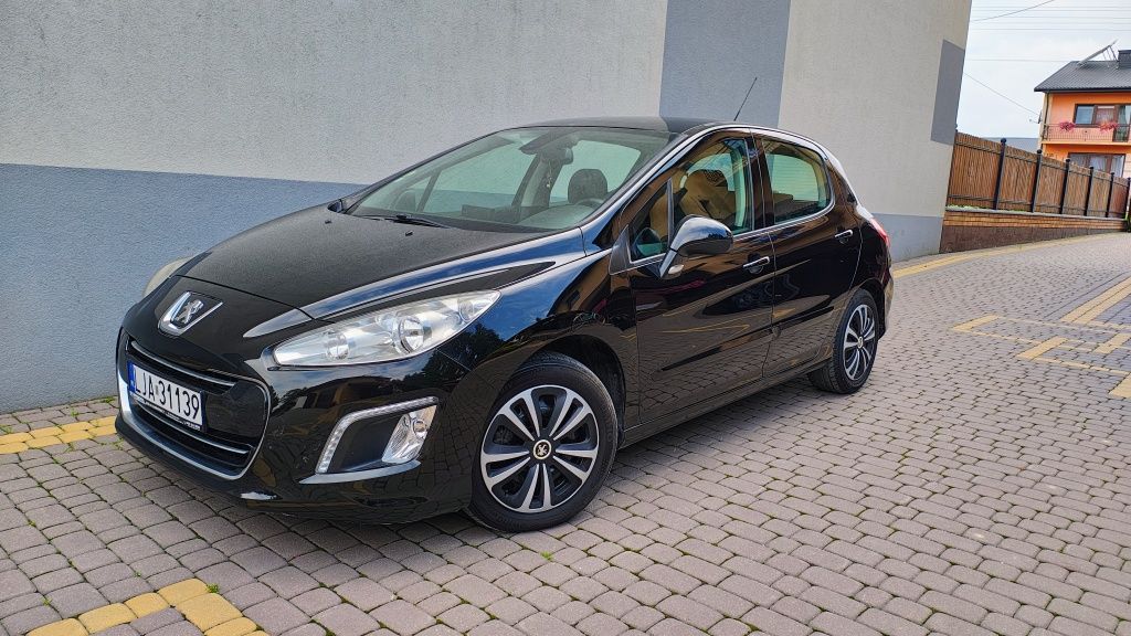 Peugeot 308 1.6 HDi 92km ,, duża navi,,