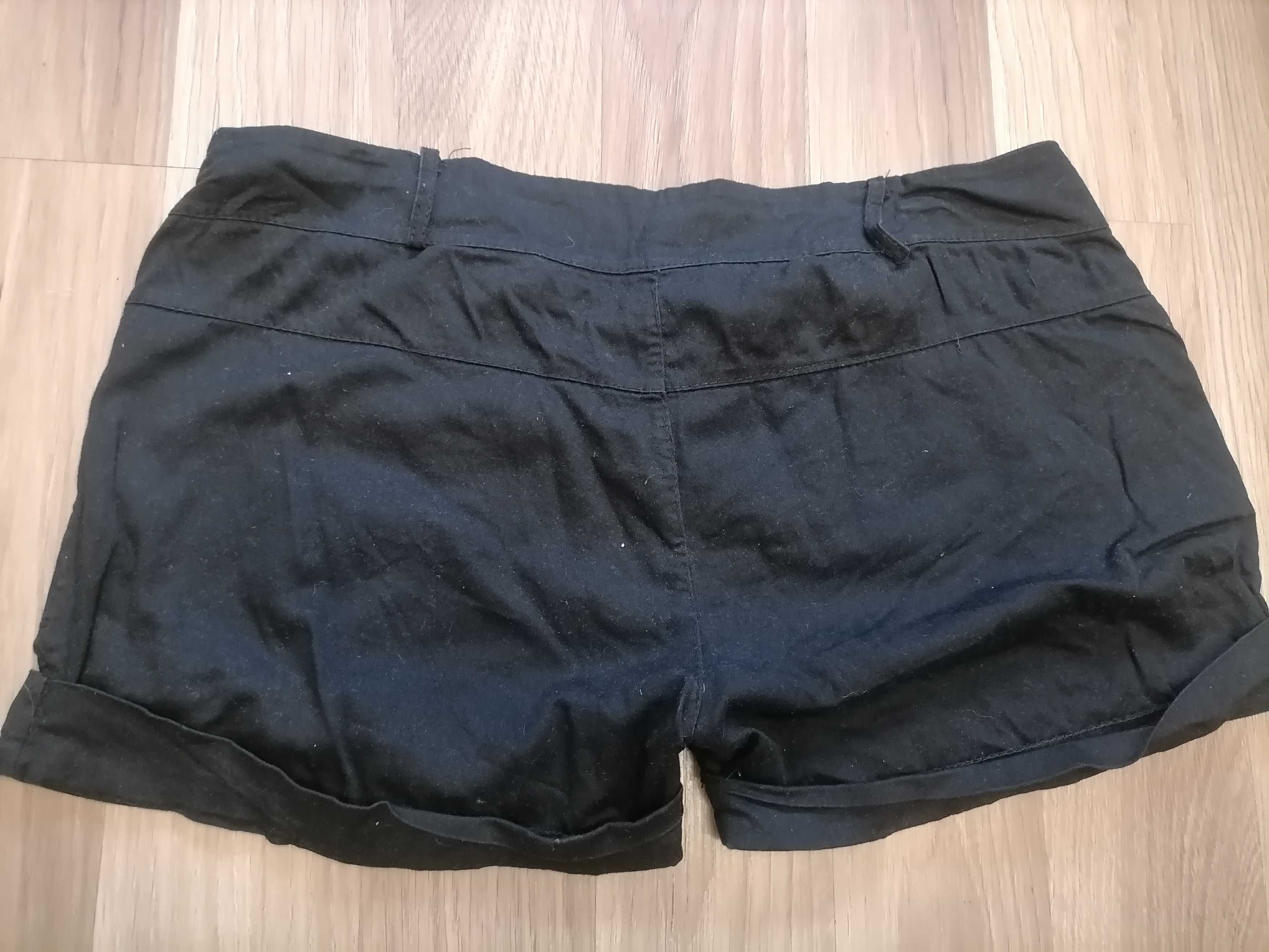 Czarne spodenki xl