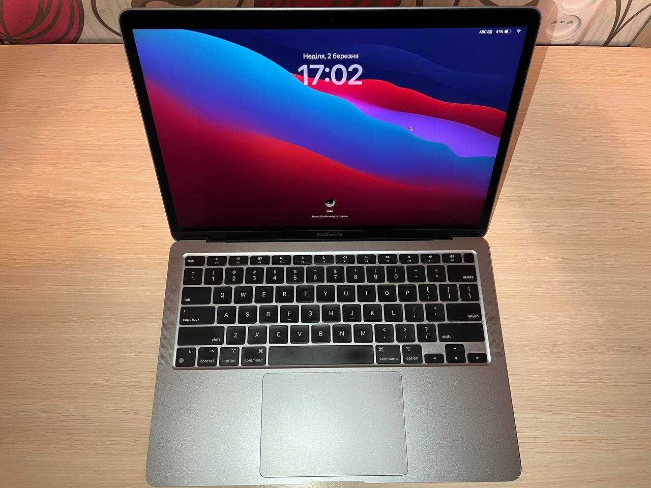 MacBook Air M1 8/256