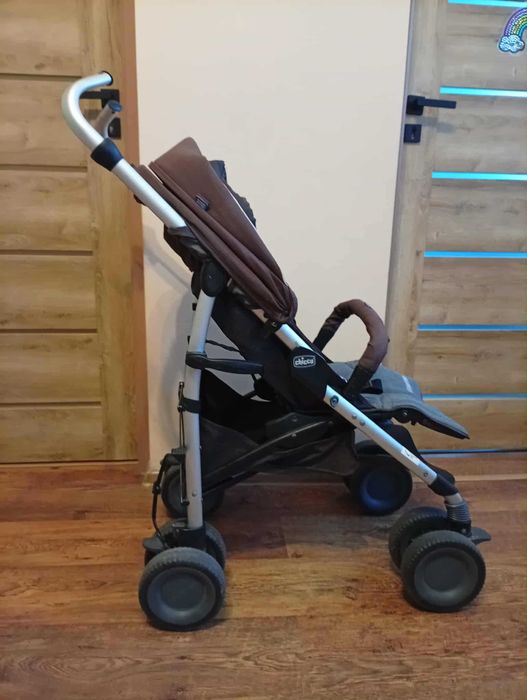 Wózek spacerowy typu  parasolka – amortyzowany  CHICCO MULTIWAY EVO