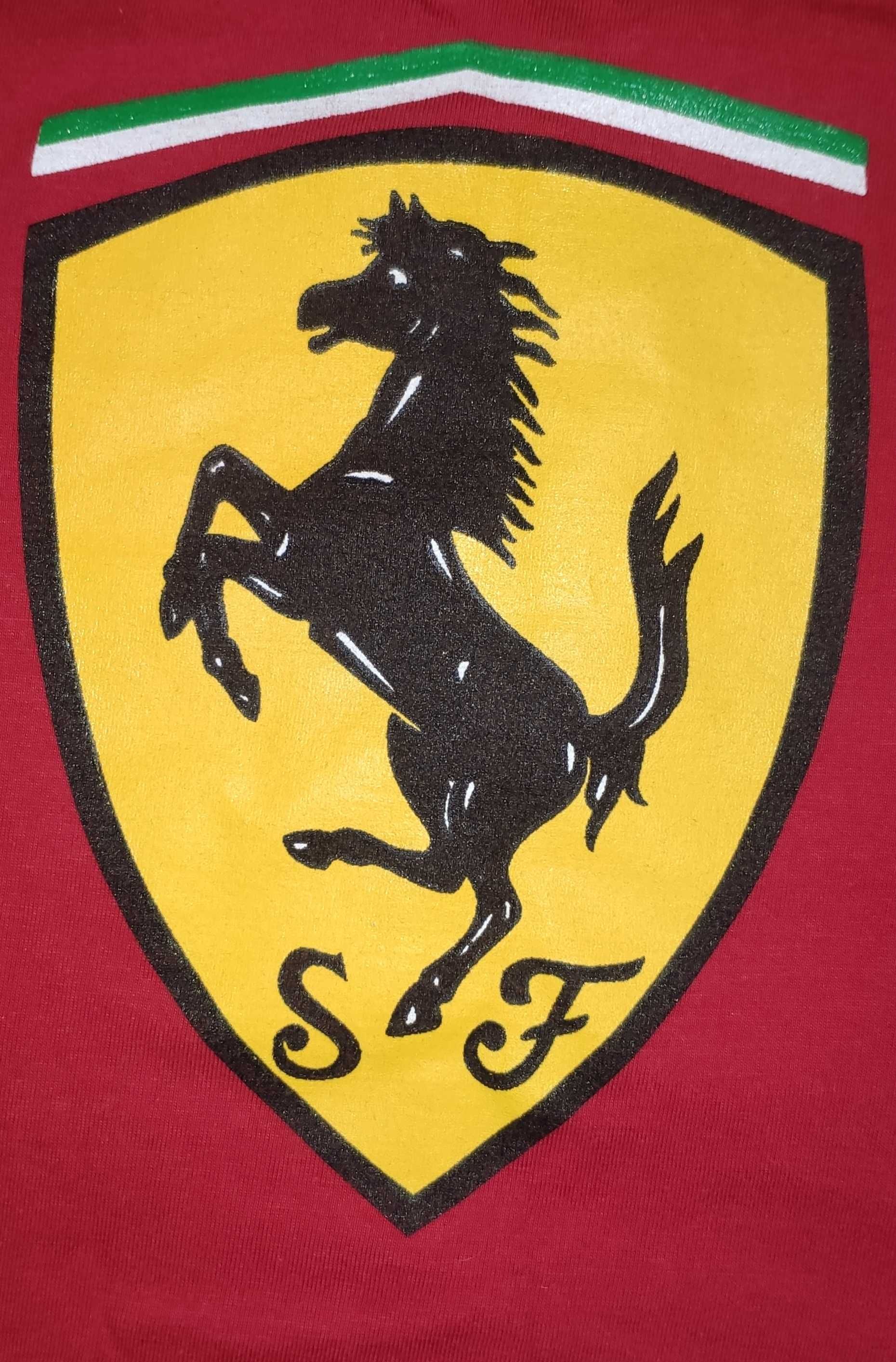 Футболка з принтом Ferrari