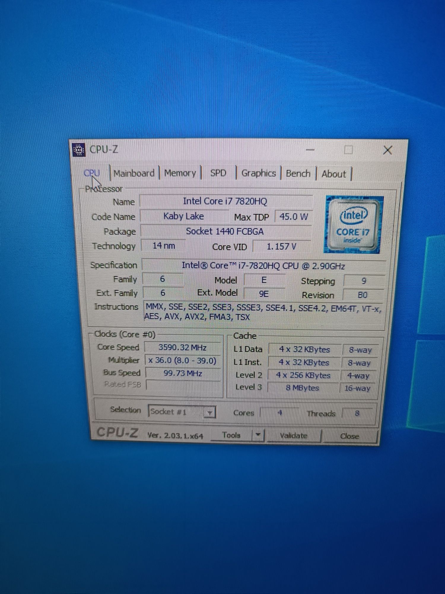 Hp zbook g4 17 cali i7-7820hq 32ram AutoCAD