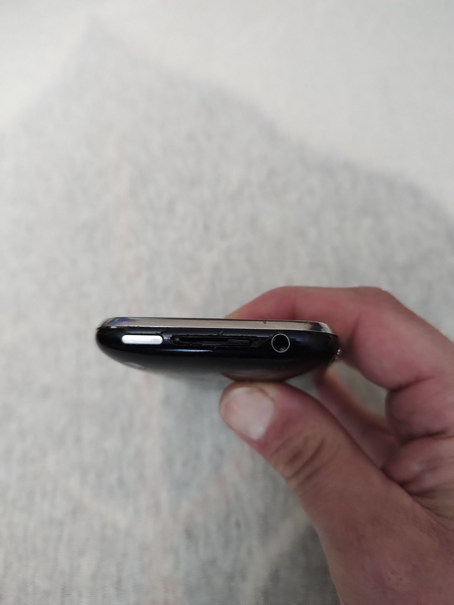 Iphone 3gs ( a1303 )