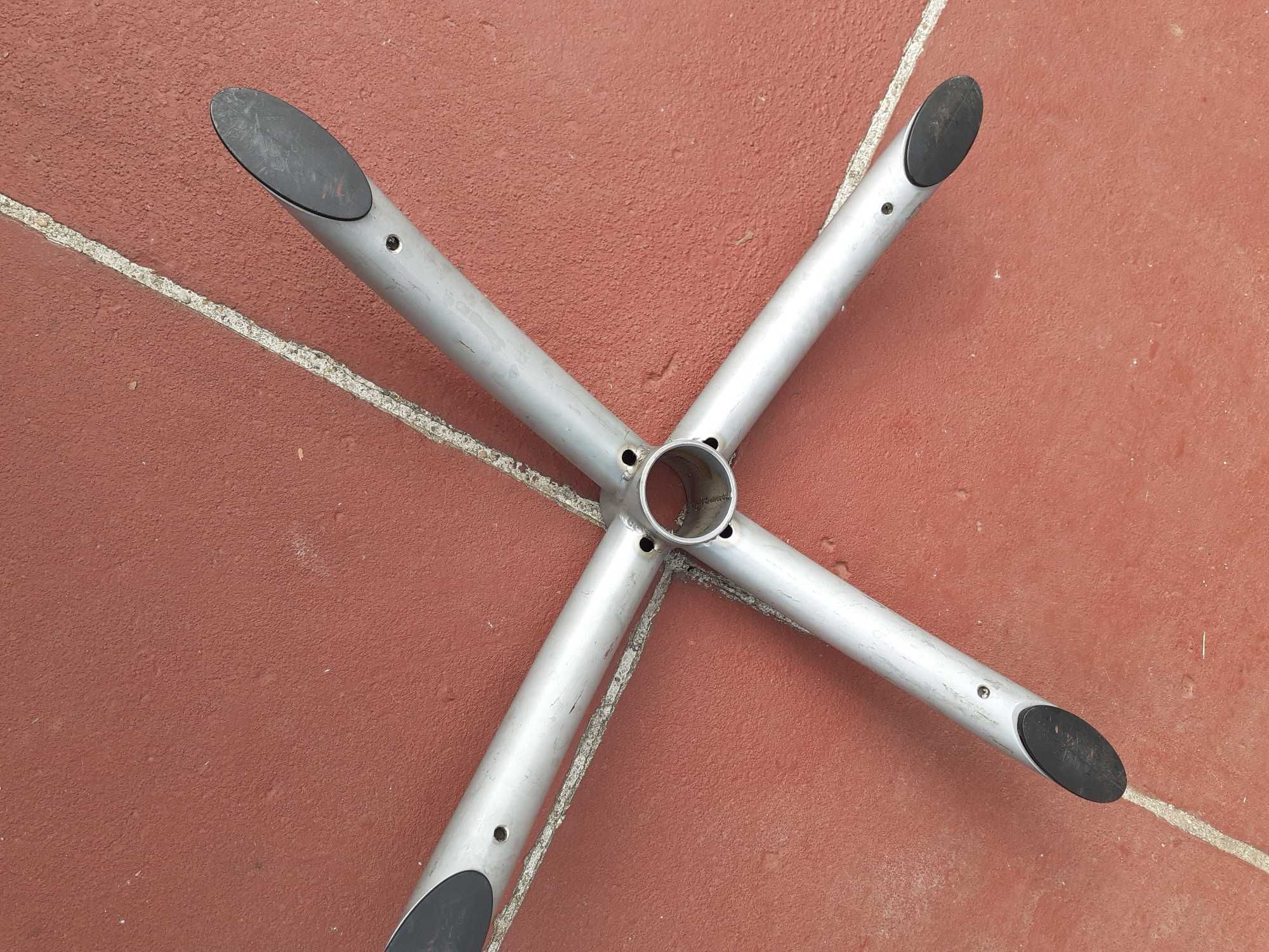 Stojak uchwyt pod parasol ogrodowy metalowy- 4 wzory