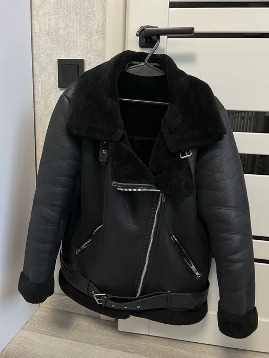 Курточка зимова