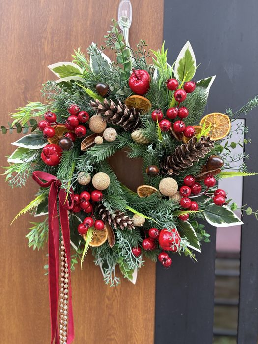 Wianek w czerwonych kolorach