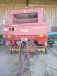 Prasa New Holland 644