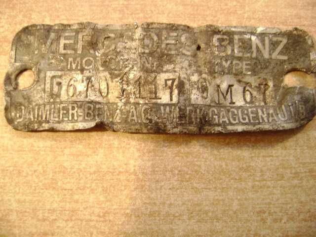 Starocie z PRL - Militaria = Tabliczka znamionowa Mercedes - Benz