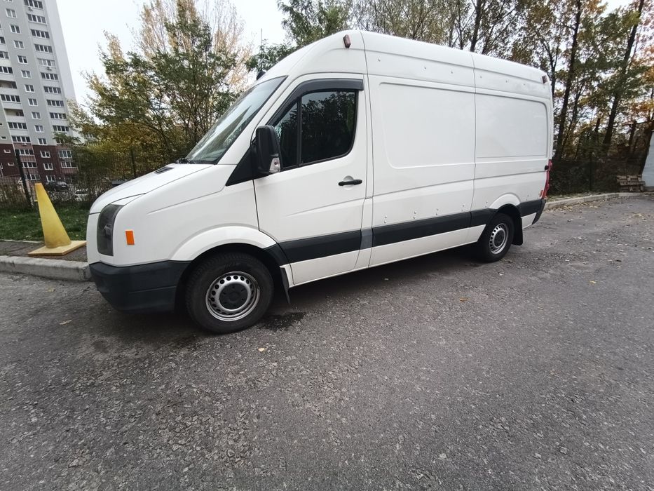 Бус Фольксваген Крафтер в гарному станіі