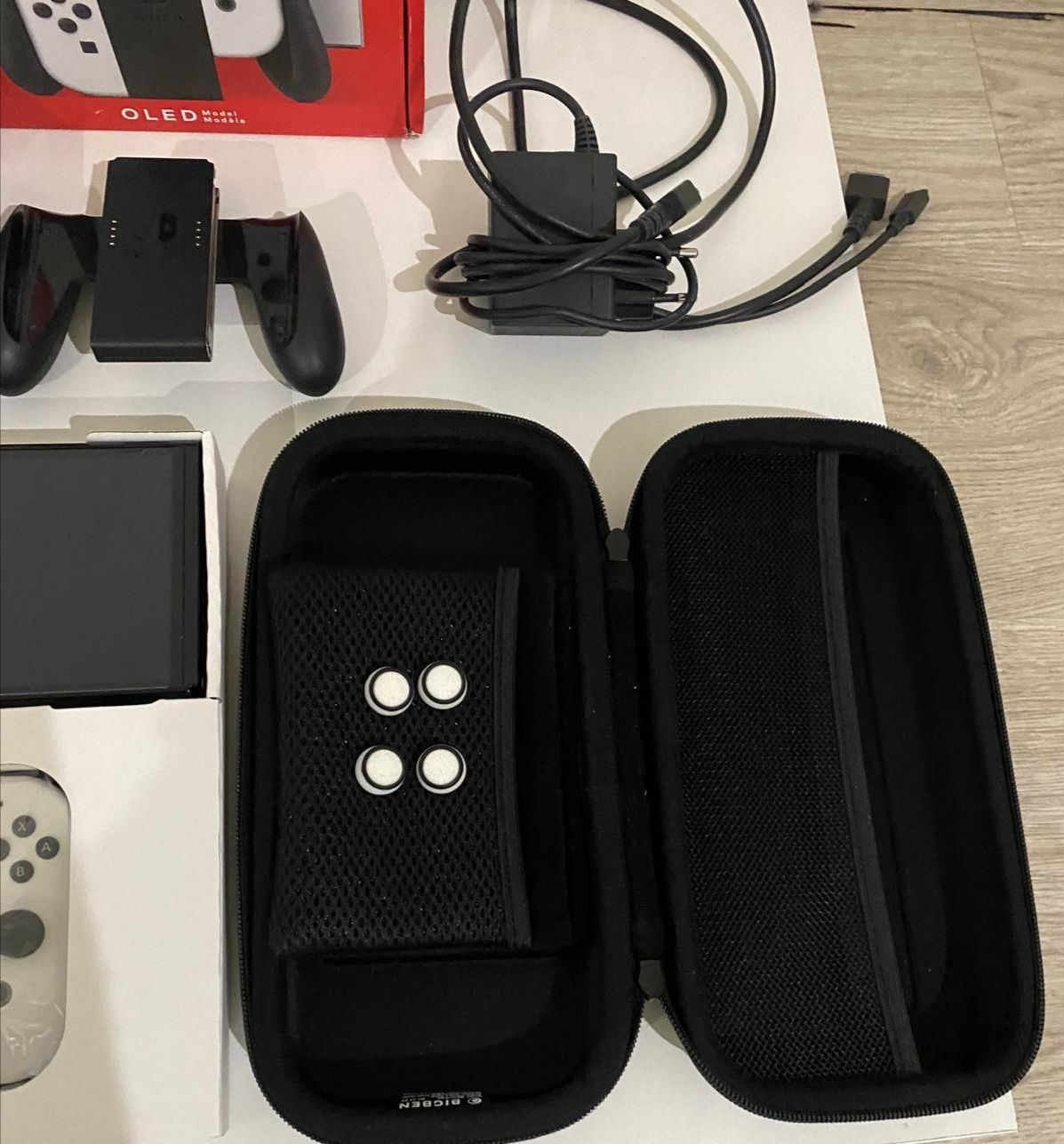 Nintendo Switch Oled como nova