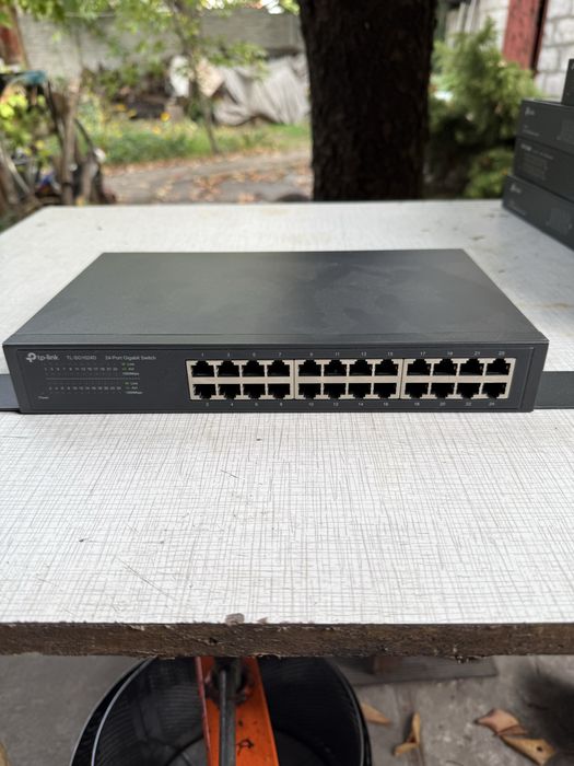 Комутаторы TP-LINK 5 штук. TL-SG1024D, TL-SF1024
