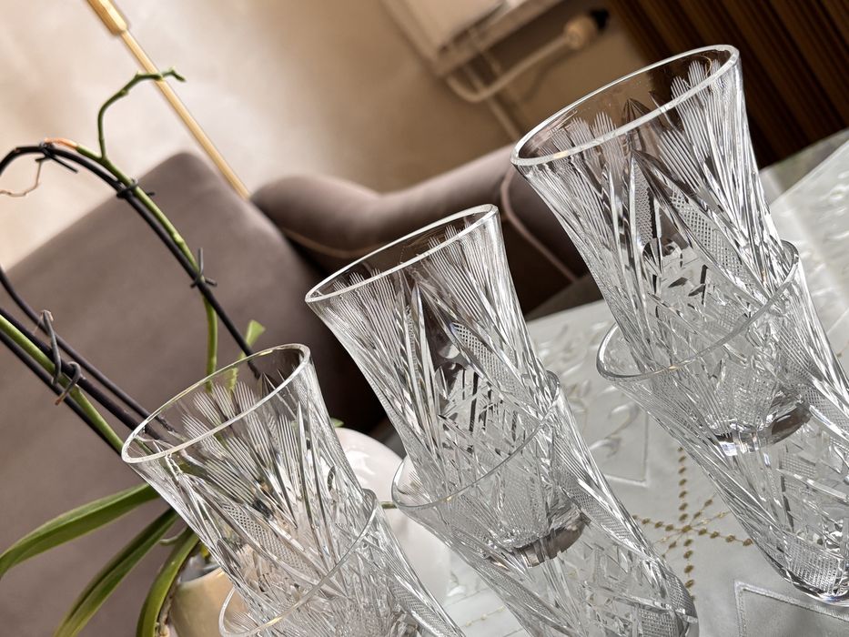 Luksusowe pucharki szklanki kryształowe PRL Vintage