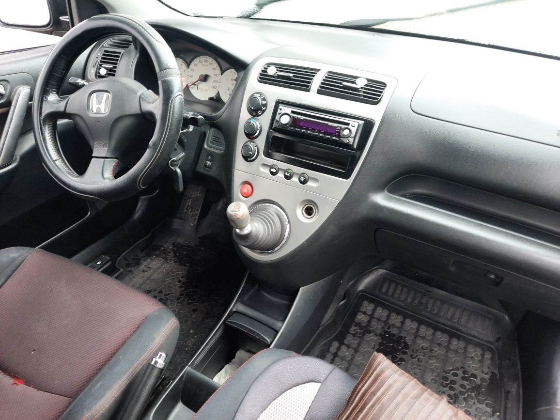 Ładny stan 1.7 diesel klimatyzacja ważne opłaty