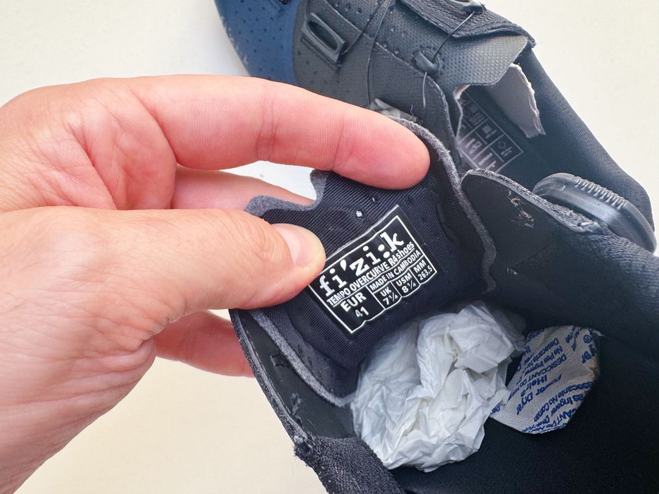 Fizik Tempo Overcurve R4 Navy Black 8 1/4 41 26,35cm spd buty szosowe