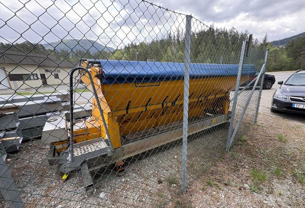 Piaskarka Solarka Posypywarka Schmidt Nido Stratos Epoke B50-36VCL