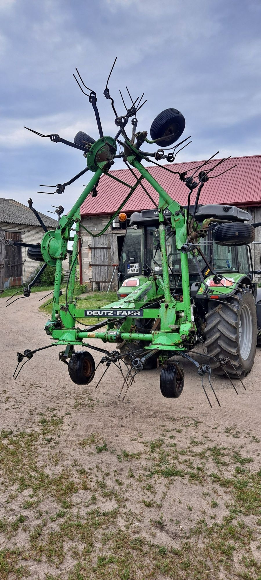 Przetrząsacz DEUTZ=FAHR KH 2.76 hydro-super