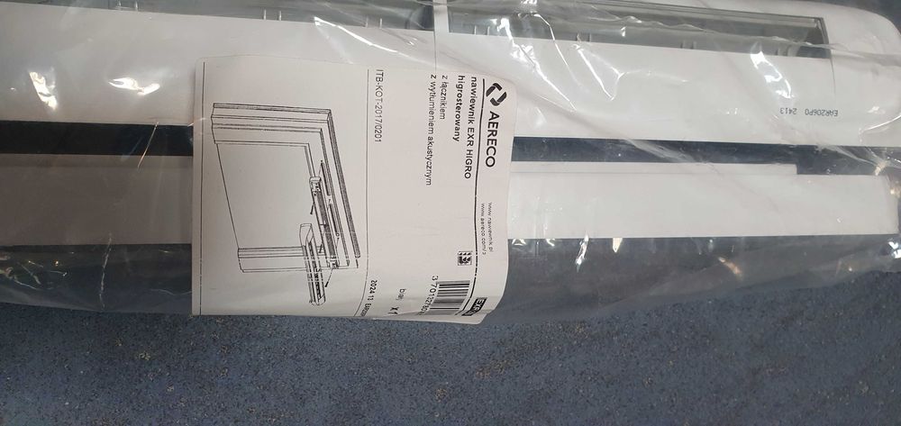 Nawiewnik Higrosterowany  , klamka z kluczem